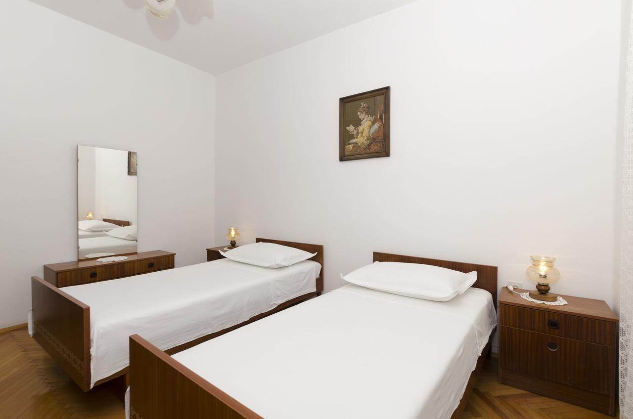 Apartment Eva P. Примоштен Екстер'єр фото
