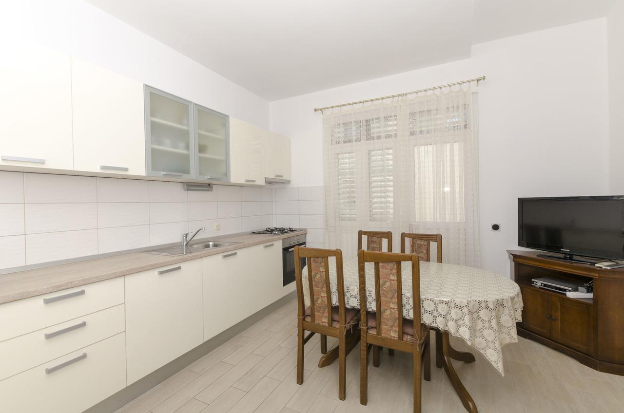 Apartment Eva P. Примоштен Екстер'єр фото